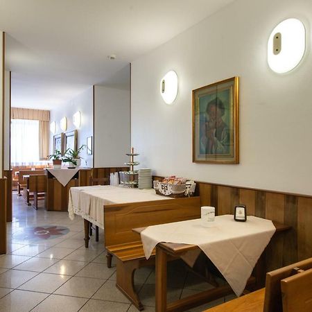 Hotel Fattori Bologna Esterno foto