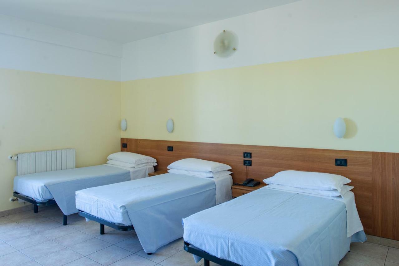 Hotel Fattori Bologna Esterno foto