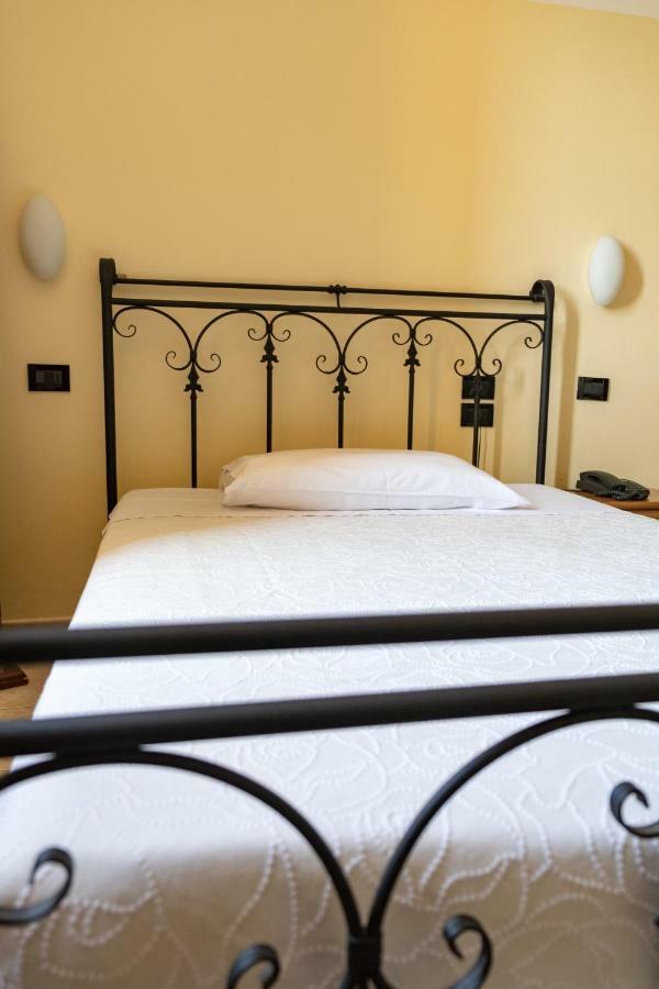 Hotel Fattori Bologna Esterno foto